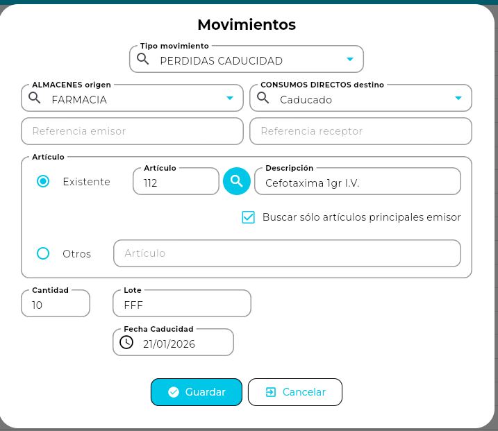 Captura de pantalla de un formulario informático titulado "Movimientos". El tipo de movimiento seleccionado es "PERDIDAS CADUCIDAD", con origen en el almacén "FARMACIA" y destino "Caducado". Se está registrando el artículo existente número 112, "Cefotaxima 1gr I.V.", con una cantidad de 10 unidades, lote "FFF" y fecha de caducidad "21/01/2026". En la parte inferior aparecen los botones "Guardar" y "Cancelar". Software de PLANEO - STT SYSTEMS - CLÍNICA ASUNCIÓN